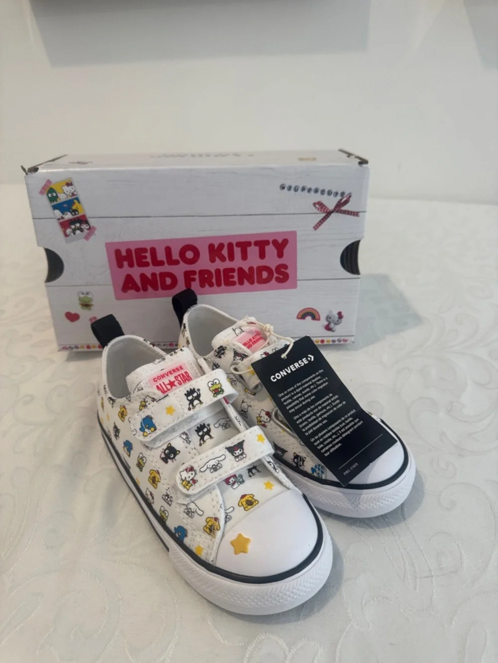Kids Converse X Hello Kitty and Friends. Size 10